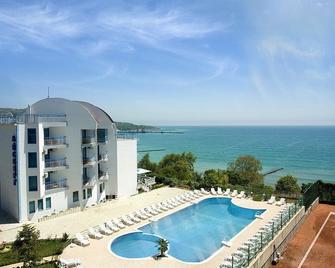 Hotel Iceberg - Балчик - Басейн