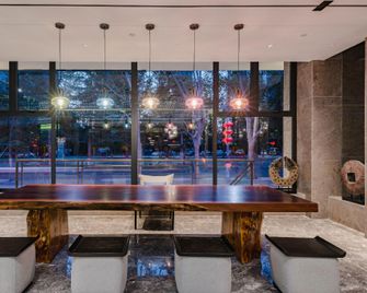 Sunshine Hotel - Jincheng - Lobby