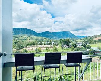 Holy Loft - Khao Kho - Balkón