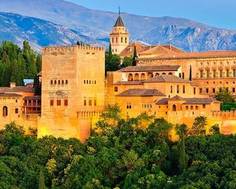 Alixares del Serrallo parking wifi - Granada - Edificio