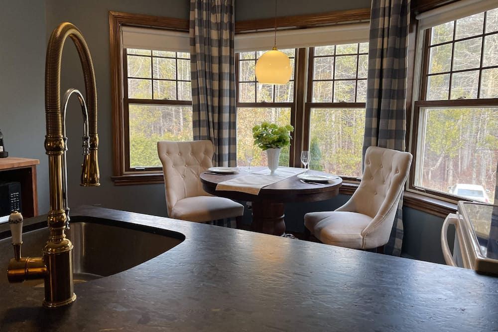 Estello Suites & Spa - Lac-Mégantic - Dining room