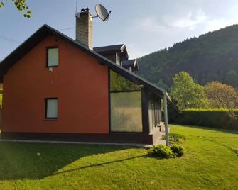 Garden View - Drienica - Edificio