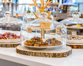 里昂盧米埃爾夢普拉希爾美居酒店 - 里昂 - 里昂 - 酒吧