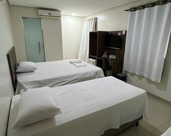 Seller Hotel - Sobral - Schlafzimmer