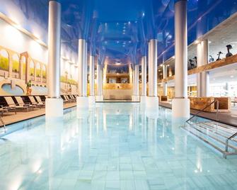 Grupotel Playa de Palma Suites & Spa - S'Arenal - בריכה