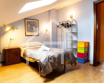 Apt Galiana - In Avilés centre. v - Avilés - Bedroom
