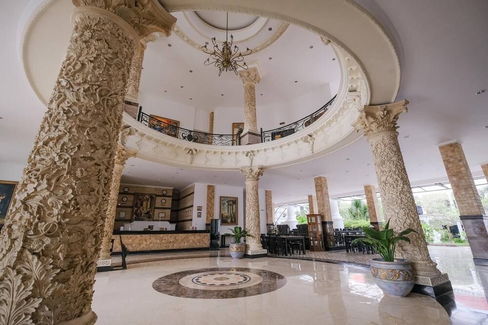 ذا جراند بالاس هوتل - يوجياكارتا