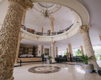 The Grand Palace Hotel Yogyakarta - Yogyakarta - Lobby