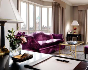 Intercontinental Hotels Dublin By IHG - Dublin - Living room