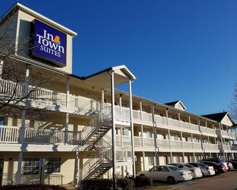 Intown Suites Extended Stay Lewisville Tx - East Corporate Drive - לואיסוויל - בניין