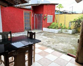 Hostel Canto da Praia São Sebastião - próximo ao enrocamento Caraguatatuba - 聖塞巴斯蒂昂 - 天井