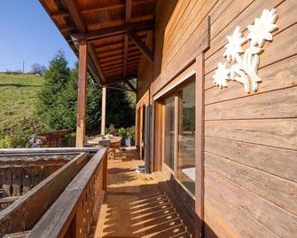 Chambre D'hote Dans Un Chalet - Cordon - Balcon