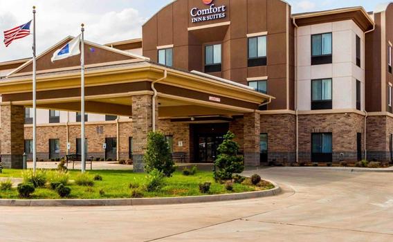 Comfort Inn Suites 75 9 8 Alva Hotel Deals Reviews Kayak