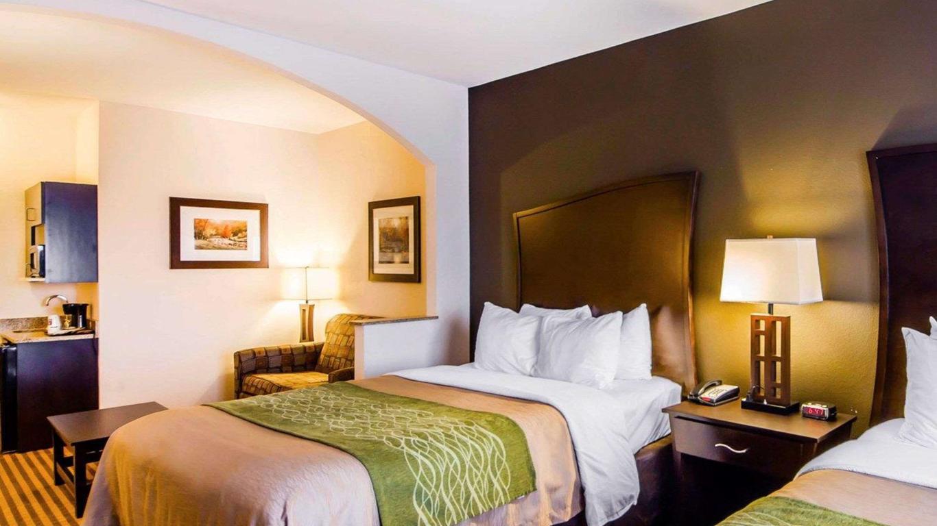 Comfort Inn & Suites