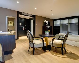 Iberik Santo Domingo Plaza Hotel - Oviedo - Essbereich