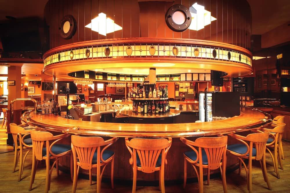 James Bay Inn Hotel, Suites & Cottage - ויקטוריה - בר