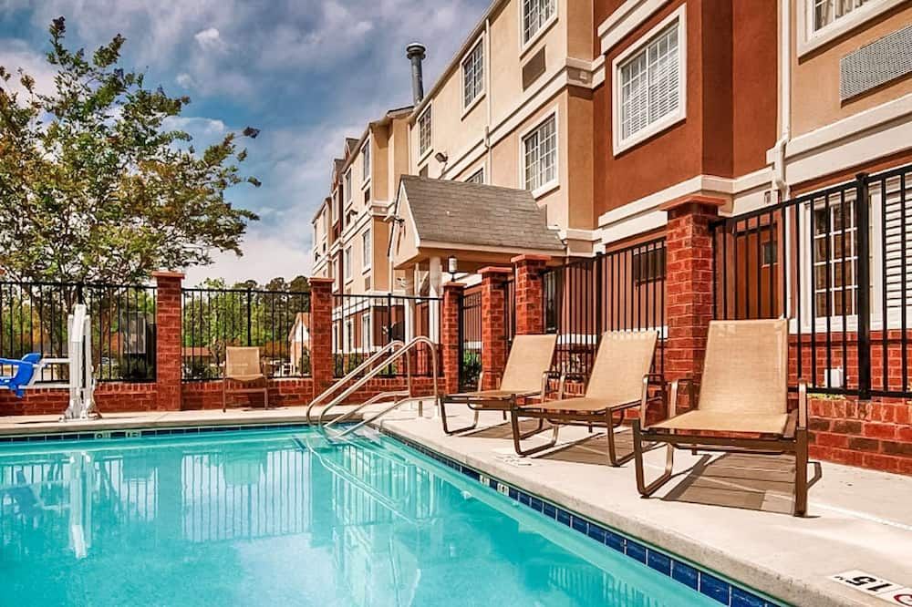 Baymont by Wyndham Elizabeth City - Elizabeth City - Pool