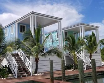 Bimini Bliss House Dock included - Port Royal - Byggnad