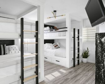 Pool️firepits️cornhole️1/3 Acre Lot - פיניקס - חדר שינה