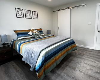 Anchorage midtown apartment- Wyoming 1 - Anchorage - Bedroom
