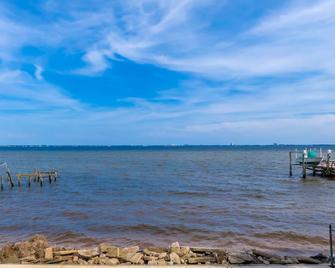 Captain's quarters in the bay - Niceville - Beach