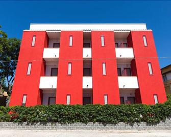 Hotel Villa Susy - Davoli - Gebouw
