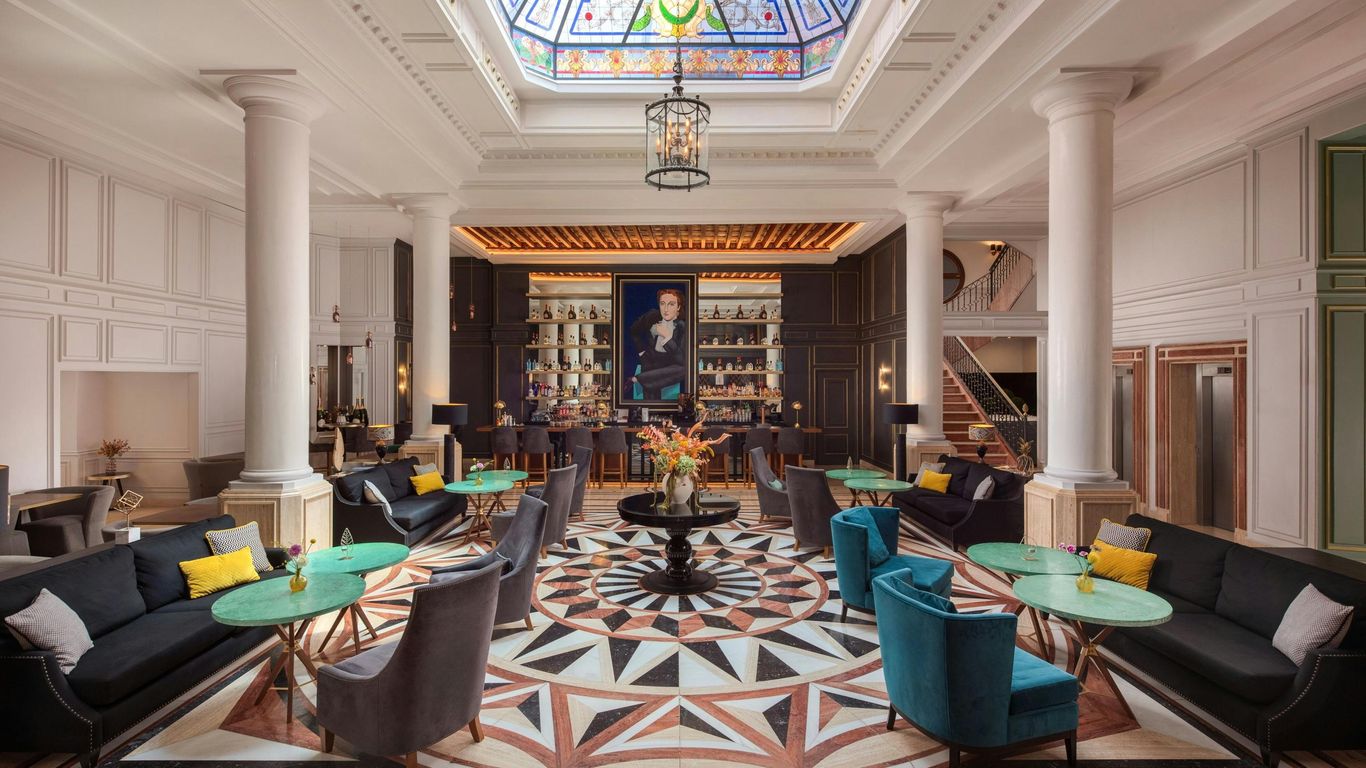 Eugenia de Montijo Autograph Collection