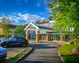 Regency Park Hotel, Health Club & Spa - Newbury - Rakennus
