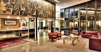 Alta Reggia Plaza Hotel - Curitiba - Hành lang