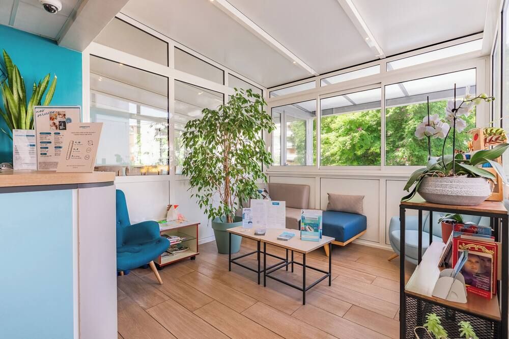 أبارتسيتي كلاسيك لا روتشيل سنتر - لاروشيل - غرفة معيشة