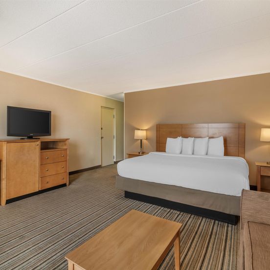 Best Western Plus Waltham Boston image 1