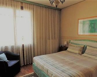 B&B Dora e Flavio Country Rooms - Montegrotto Terme - Bedroom