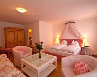 Altstadthotel Bauern Bräu Schrobenhausen - Schrobenhausen - Bedroom