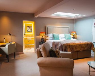 The Bird, Bath - באת' - חדר שינה