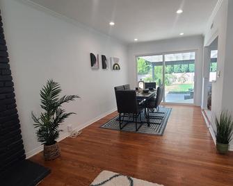 Cozy House - Los Angeles - Dining room
