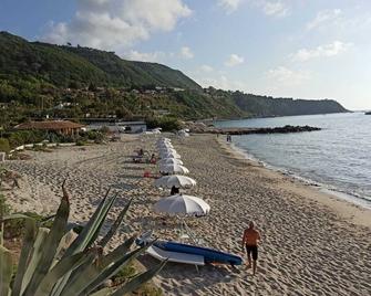 Dimora l 'Ulivo - Parghelia - Beach