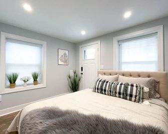 English Basement in Renovated 110 Year Old Row Home - 華盛頓 - 臥室