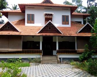 Soubhadram The Palace - Mundrothuruthu - Edificio