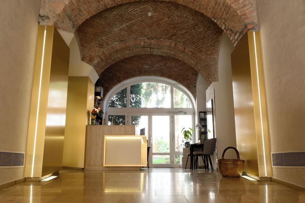 Buda Castle Hotel - בודפשט