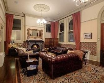 Old Bank Boutique Hotel - Mittagong - Sala de estar