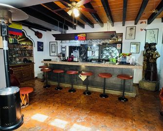 Villa Bonita Les Terrasses - קוארנאבאקה - בר