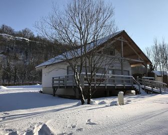 The Clock Chalain 2 - 두시 - 건물