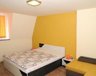 Home Hostel Plovdiv - Plovdiv - Bedroom