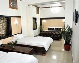 Hotel Shanti Mount Abu - Mount Abu - Habitación