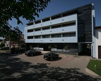 Hotel Reghina Blue - Timisoara - Toà nhà