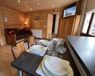 Gentianes 3 Bis - Centre village et proche pistes - La Clusaz - Ruokailuhuone