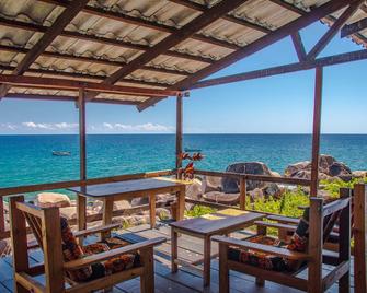 Ulisa Bay Lodge - Likoma Island - Balcony