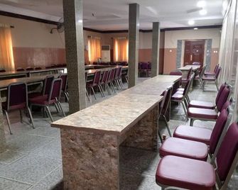 Royal continental suites and apartments - Oshogbo - Restaurante