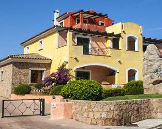 Residence La Reggia di Nausicaa - Santa Teresa Gallura - Edificio