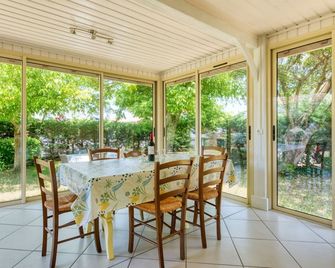 Holiday Home La Côte d'Argent by Interhome - Vendays-Montalivet - Salle à manger